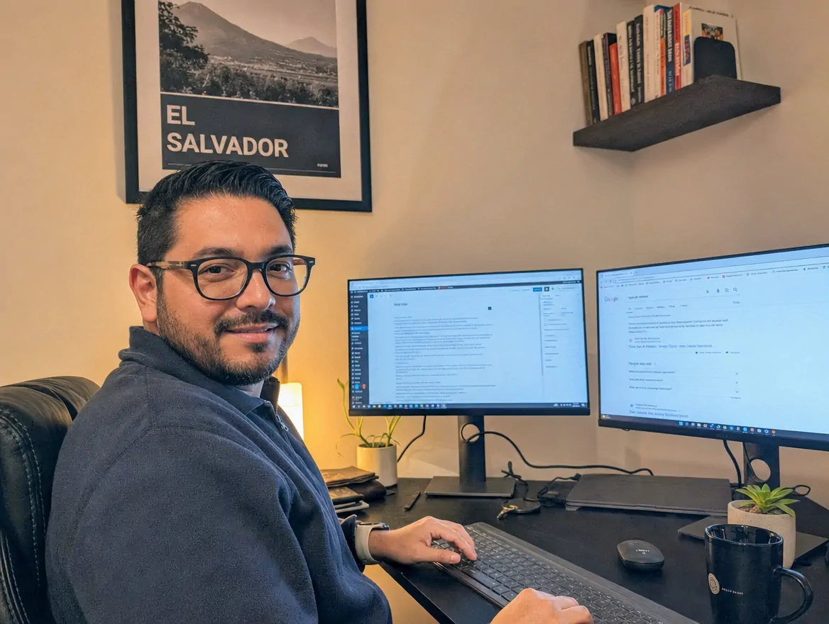 Especialista SEO en El Salvador optimiza contenido para búsquedas en Google